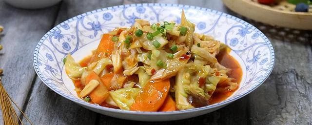 家常爆炒圆白菜：清淡爽口，老少皆宜