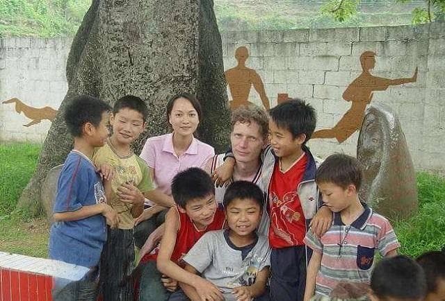 卢安克：德国外教扎根大山10年，支教无关名利只为孩子将来！