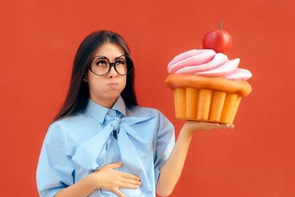 怎样判断自己脾胃虚寒？女人胃寒脾虚的10大症状