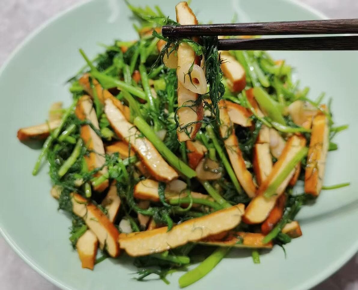入冬后，这菜要使劲吃，一补脾胃，二助消化，三强免疫，别不懂吃