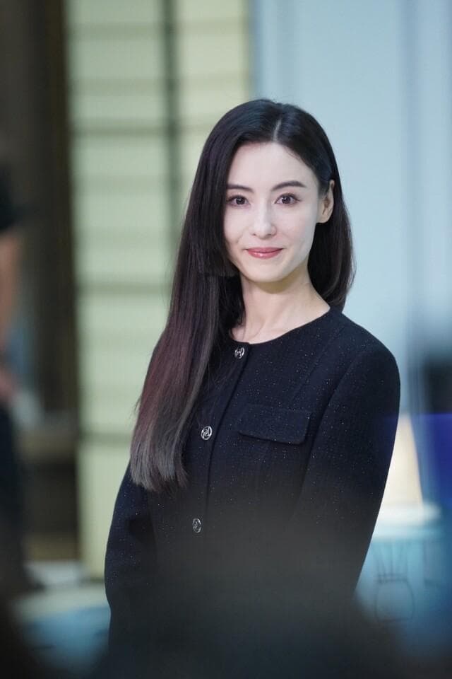 「骨相化妆」是什么？6个步骤化出完美五官，轻松变成高不可攀的骨相美女