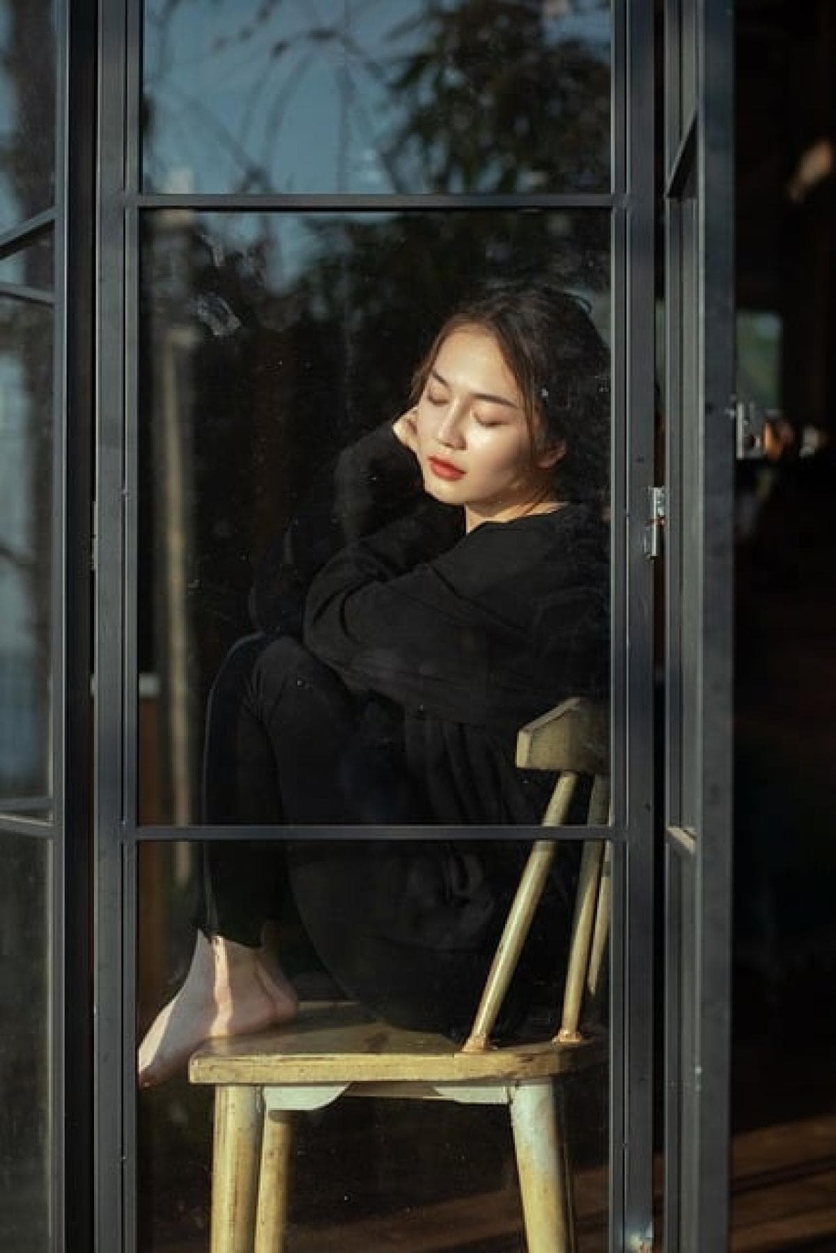 天秤女生生气怎么办？有效沟通与情感修复指南