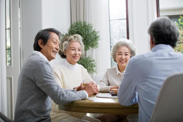 科学管理助父母健康：五大维度打造幸福晚年