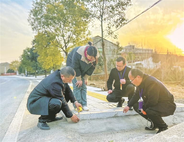 完善制度机制 严防违规干预 让村级工程在阳光下运行