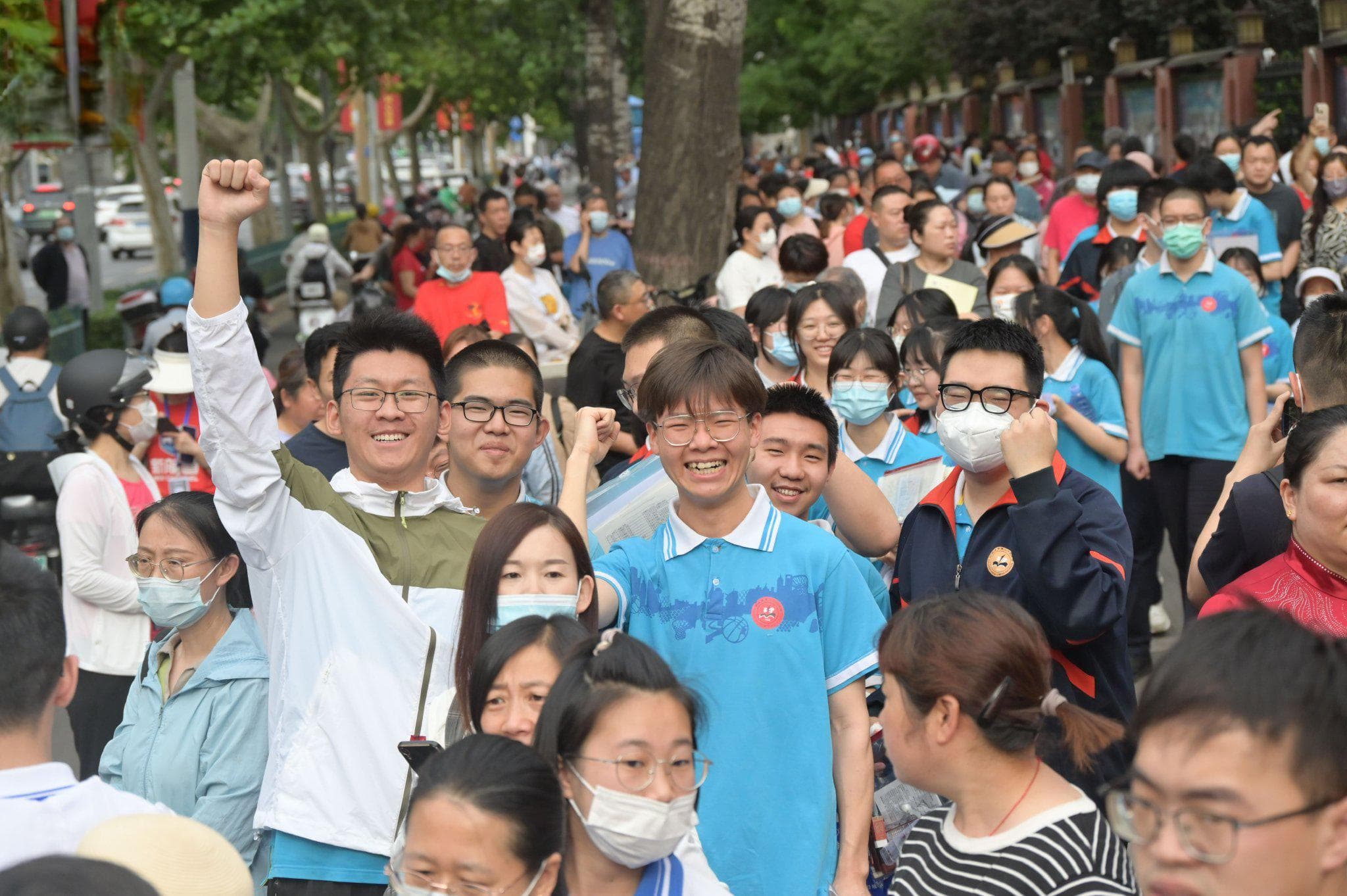 河北一地多所高中开始双休，家长：高中的春天到了