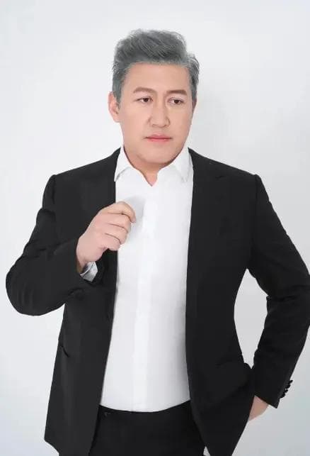 赵龙豪：一位演员的成长与坚守