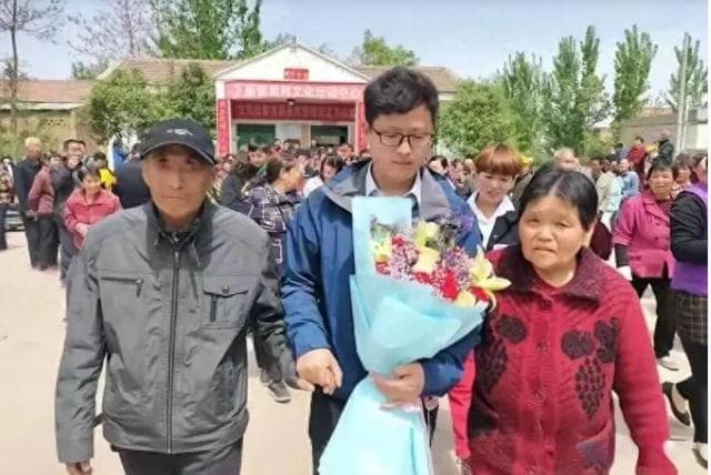 男子被拐34年寻亲成功，亲生父母却拒绝相认：儿子早回来了