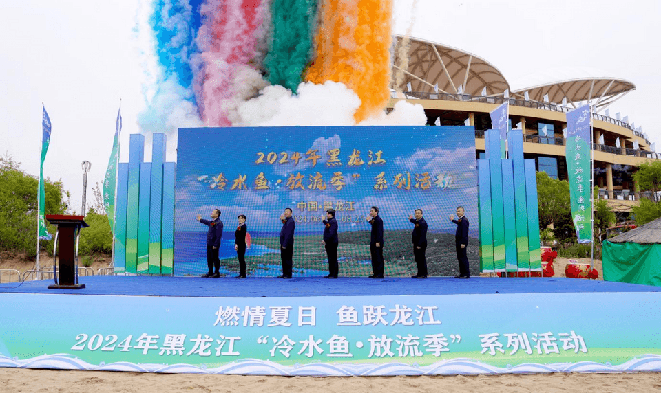黑龙江省密山市放流1100多万尾鱼苗助力兴凯湖生态修复