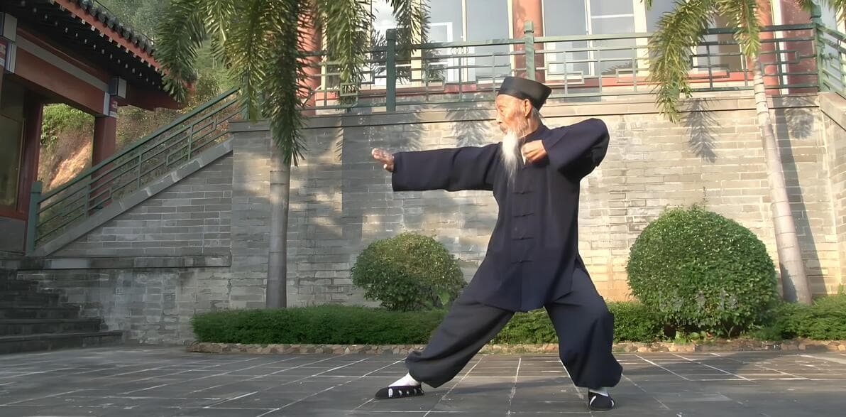 八部金刚功练习中常见的两个问题及解决方法