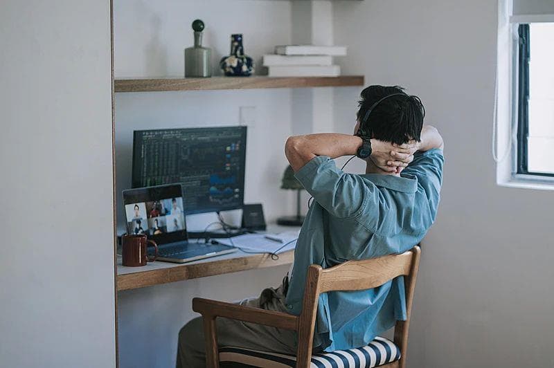 如何预防"经济舱综合征"？照这四个字做