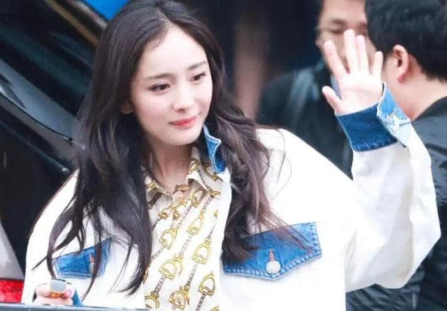 杨幂自曝“钙化” 如何应对预防 分享健康管理心得