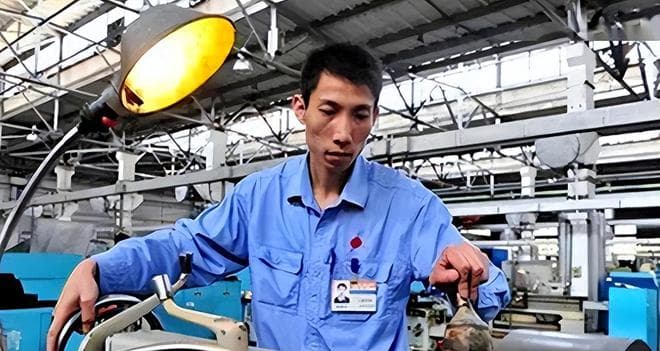 从技校生成大国工匠：洪家光攻克航空发动机核心技术