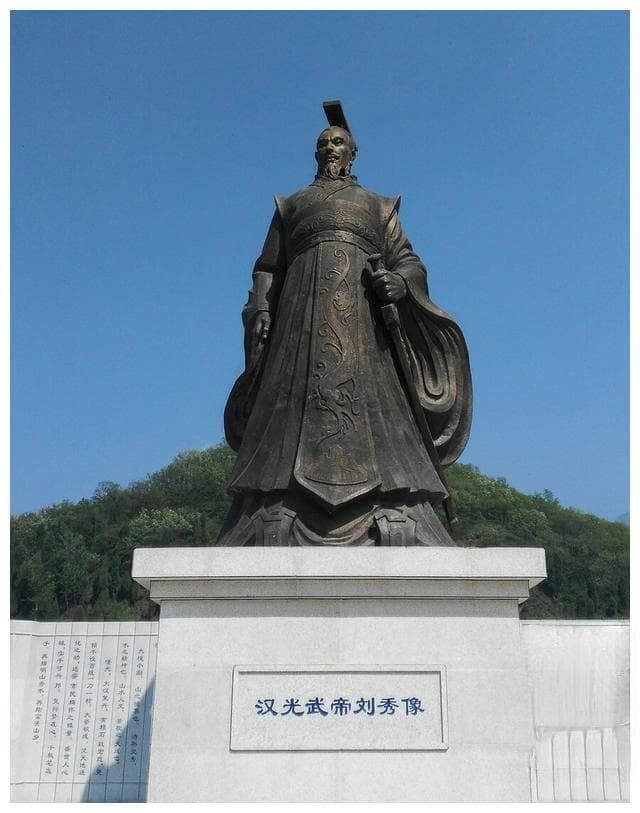 东汉刘秀定都，为何选择洛阳，而不选择长安