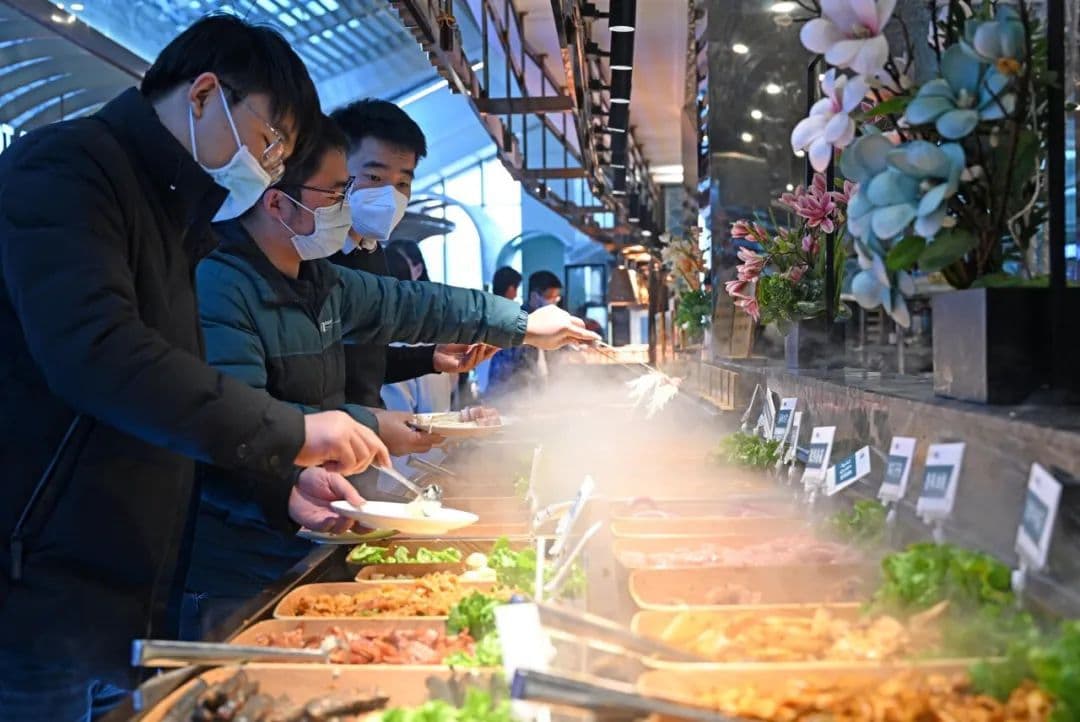 自助餐里的博弈：如何实现“你吃好我赚钱”的双赢局面
