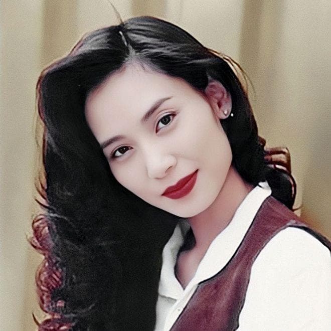 邝美云：获赌王何鸿燊和郑裕彤青睐，2度拒嫁豪门却闯出亿万身家