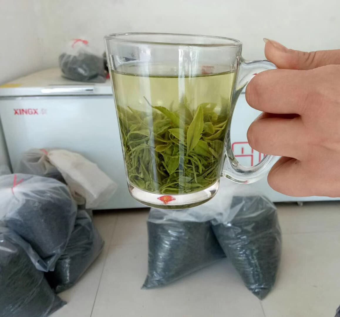 信阳毛尖的采摘期与等级品种划分
