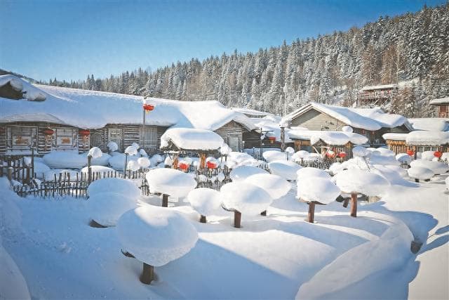 中外游客涌入！这里“已将冰雪资源转化为繁荣经济”