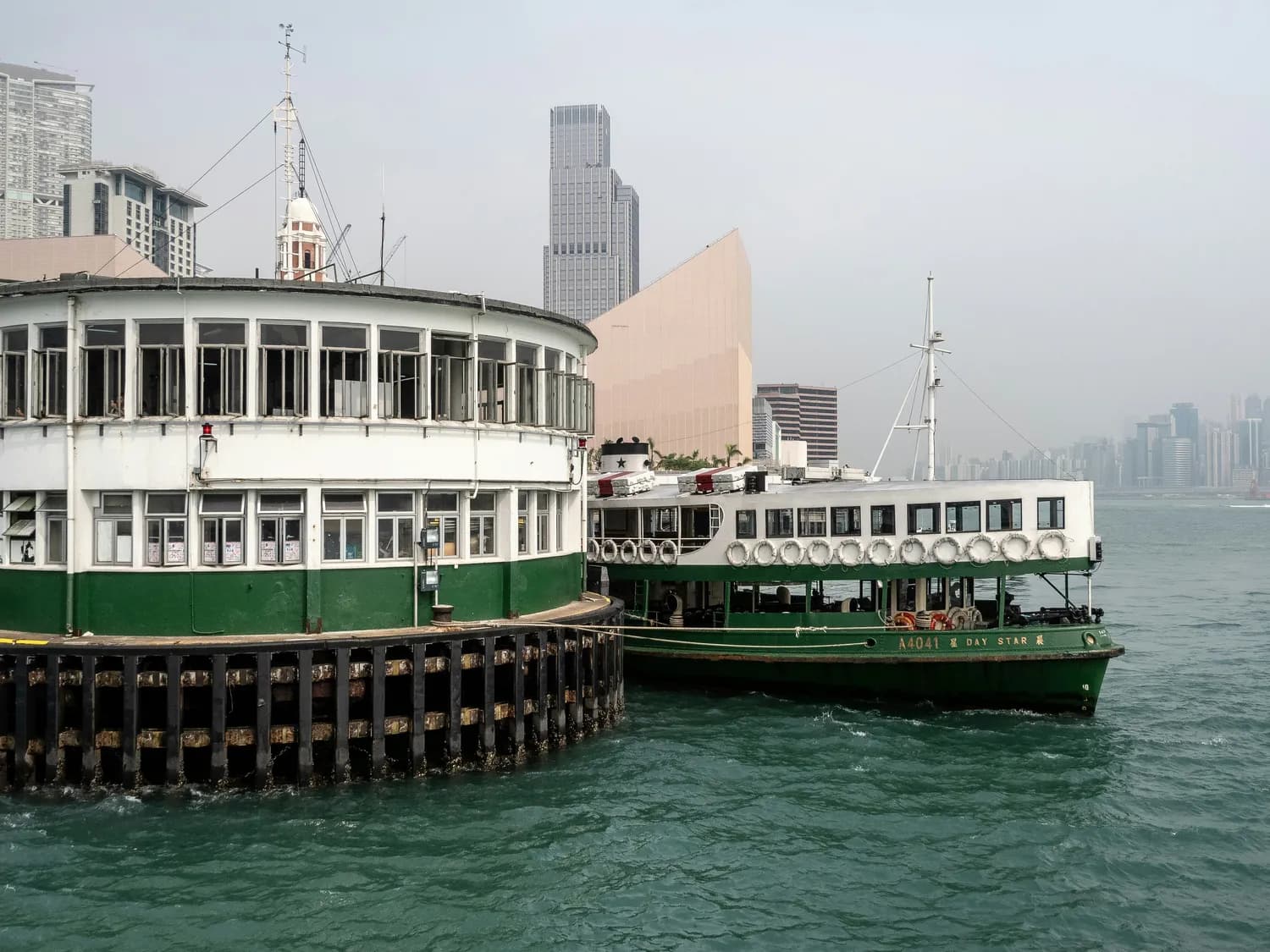 香港中环3号码头至愉景湾最新交通指南