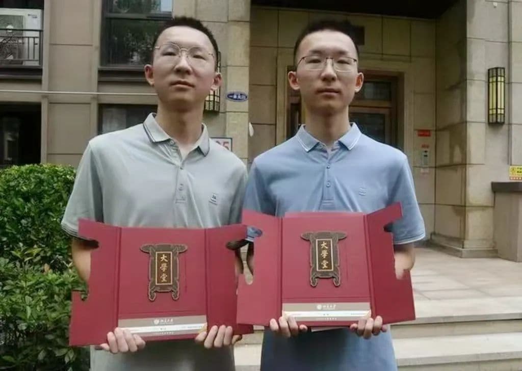 完美学习搭子！双胞胎兄弟考上北大
