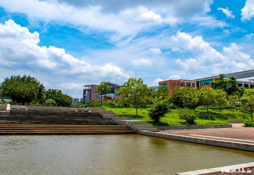 未来城市蓝图：打造生态美学兼备的海绵城市设计艺术化指南