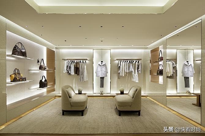 服装陈列师是什么职业（服装零售业不可缺少的职位）