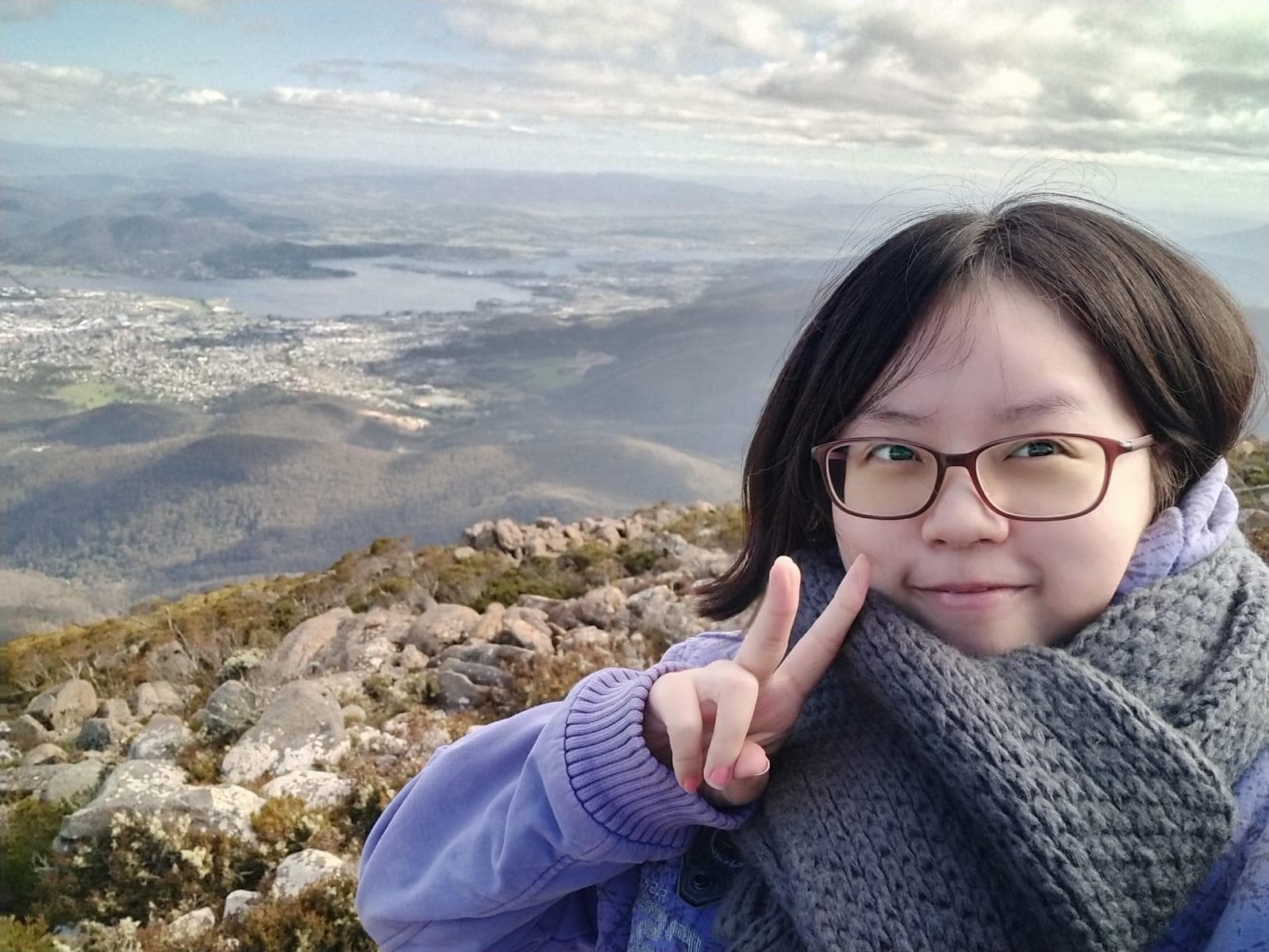 新加坡第六届新华青年文学奖揭晓：南大生曹子美摘得金奖