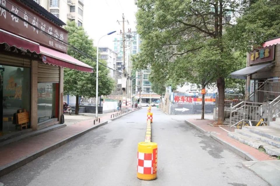 从“堵得烦”到“舒心街”，雨花区百米旧巷“变形记”