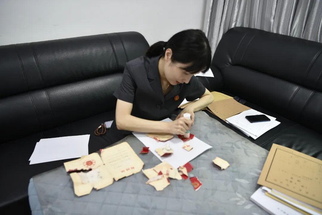 一气之下把结婚证撕了