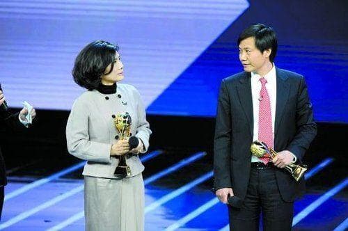 十年了董明珠还是“杠小米”，吃瓜群众好像站在不同队
