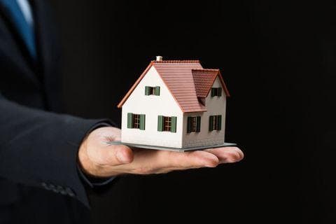 租期内房东卖房可以拒绝给看房吗