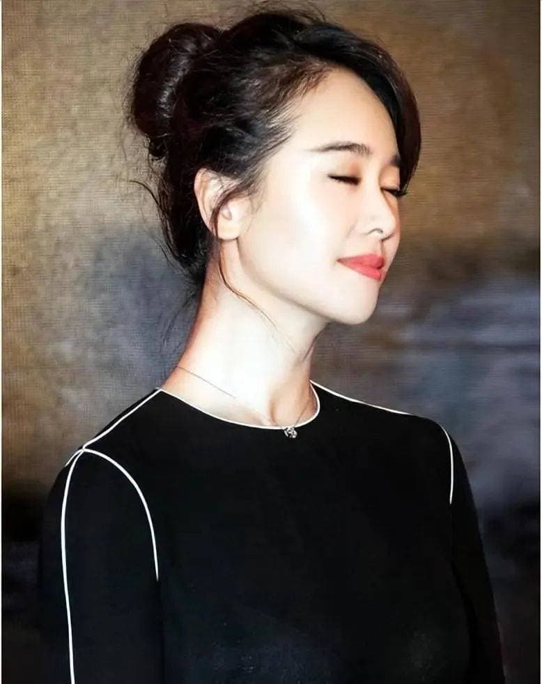 左小青的逆龄秘诀：医美只是开始，真正秘诀是内外兼修