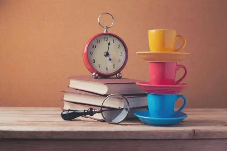 《穷查理宝典》：查理芒格的5条人生智慧，学会助你摆脱平庸
