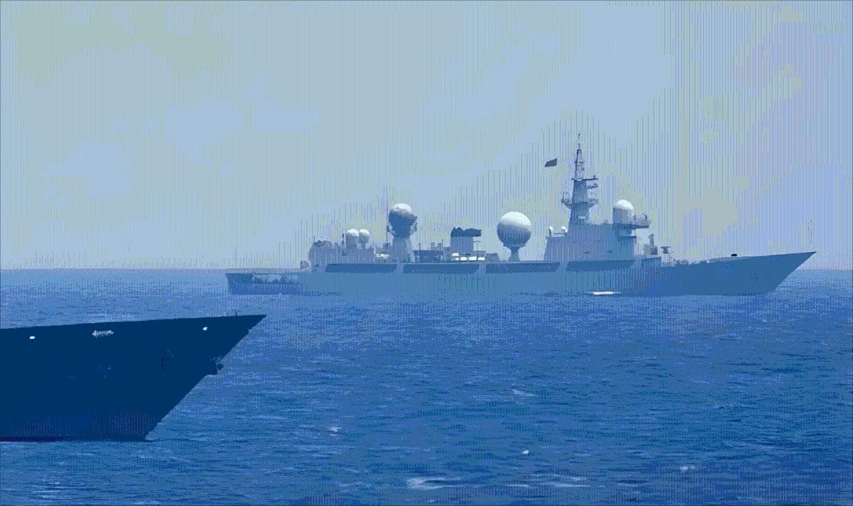 我军的815A电子侦察船，为什么美日韩军舰害怕它呢