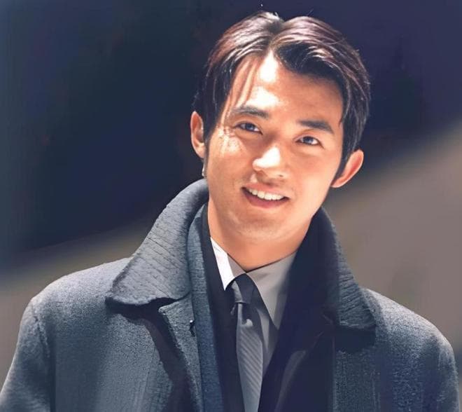 曾经的韩国第一美男安在旭，火到中国，如今50多岁成“老帅哥”
