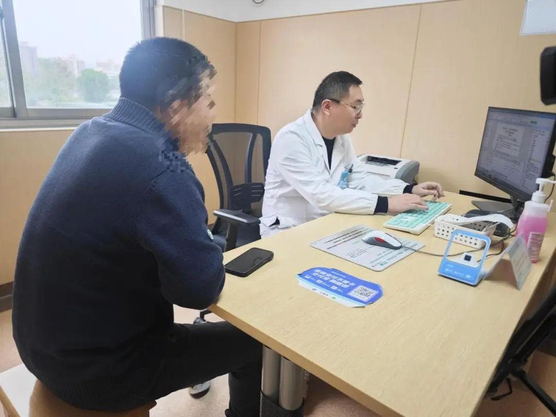 进被窝，痒！穿厚衣服，痒！越洗越痒！医生提醒：千万不能这么做