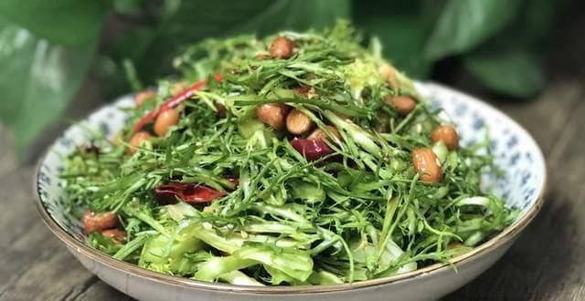清热解毒，凉爽开胃，苦菊凉拌给你不一样的味蕾享受，解暑降火