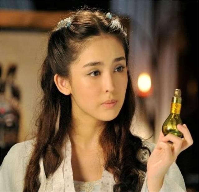 <轩辕剑之天之痕>开启古力娜扎演艺路，助其摆脱“花瓶”标签