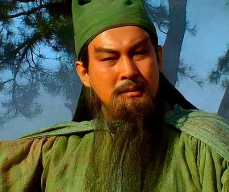 关羽性格特点解析：高傲背后的忠诚与荣耀