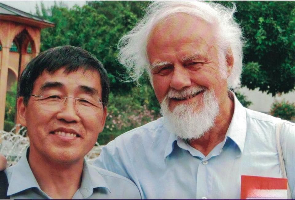 翻译《本草纲目》 编撰法律词典 中国学者期待中德文化交流持续深化