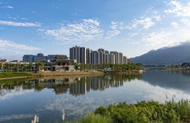 探秘闽侯桃田村：桃花潭畔的乡村振兴之旅