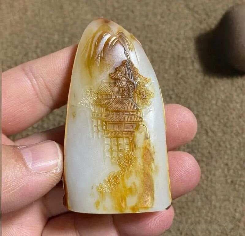 揭秘和田玉把件挑选细节，手握温润玉石，感受中古风雅！