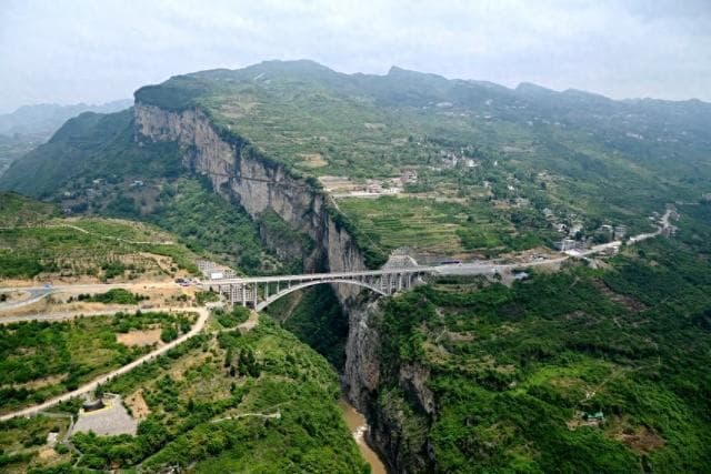 这条旅游公路串起乡村新“途”景