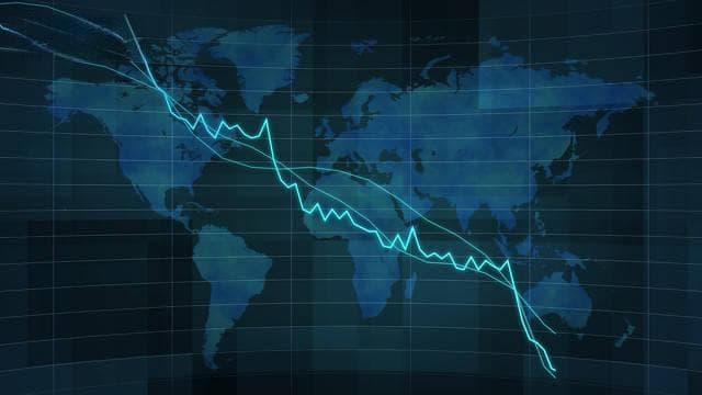 如何理解房产市场的波动与变化？这种理解对购房决策有何意义？