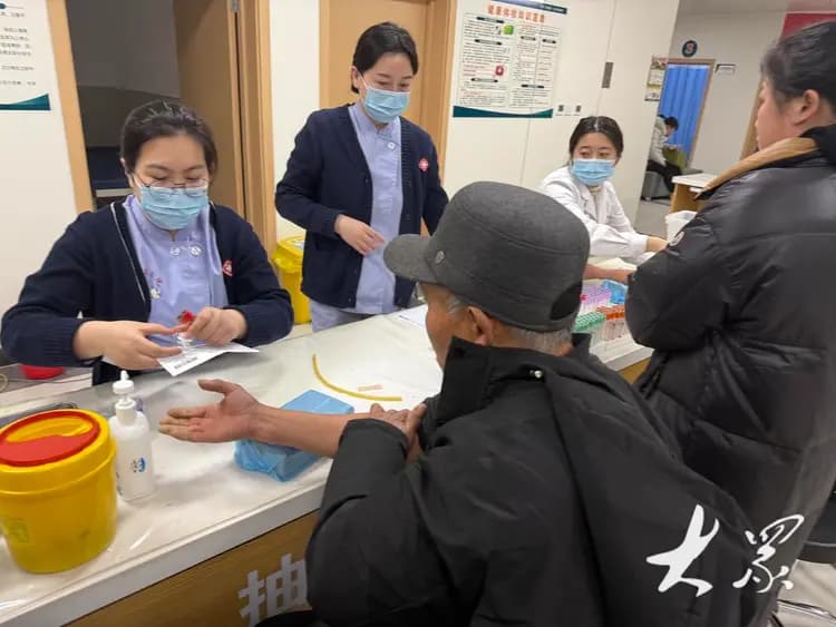 健康理念转变，农村老人春节期间积极体检