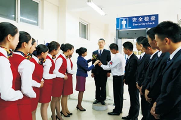 民航安全技术管理专业详解：培养目标、课程设置与就业前景