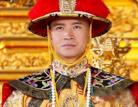 军机处加强集权提高效率是雍正王朝的特点吗？