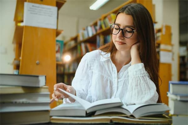 高二下学期当兵如何保留学籍？