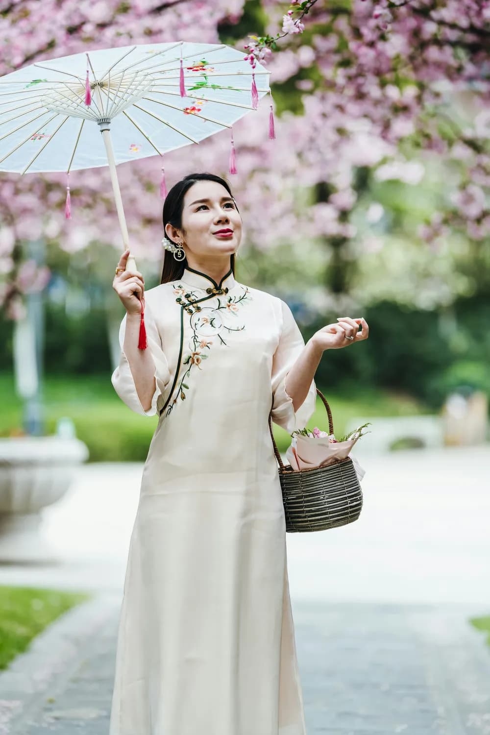 从宋轶到田曦薇：娱乐圈新人演员的咖位之谜