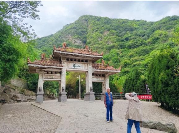 徒步华山：携手日月星辰，误闯云海仙境