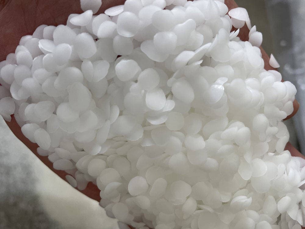深度解析白蜂蜡：独特特点与多重用途